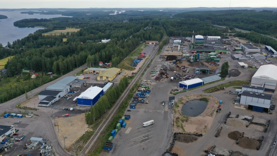 Miltä kierrätyslaitoksella näyttää oikeasti? Hyppää virtuaalivierailulle Heinolan kierrätystehtaallemme