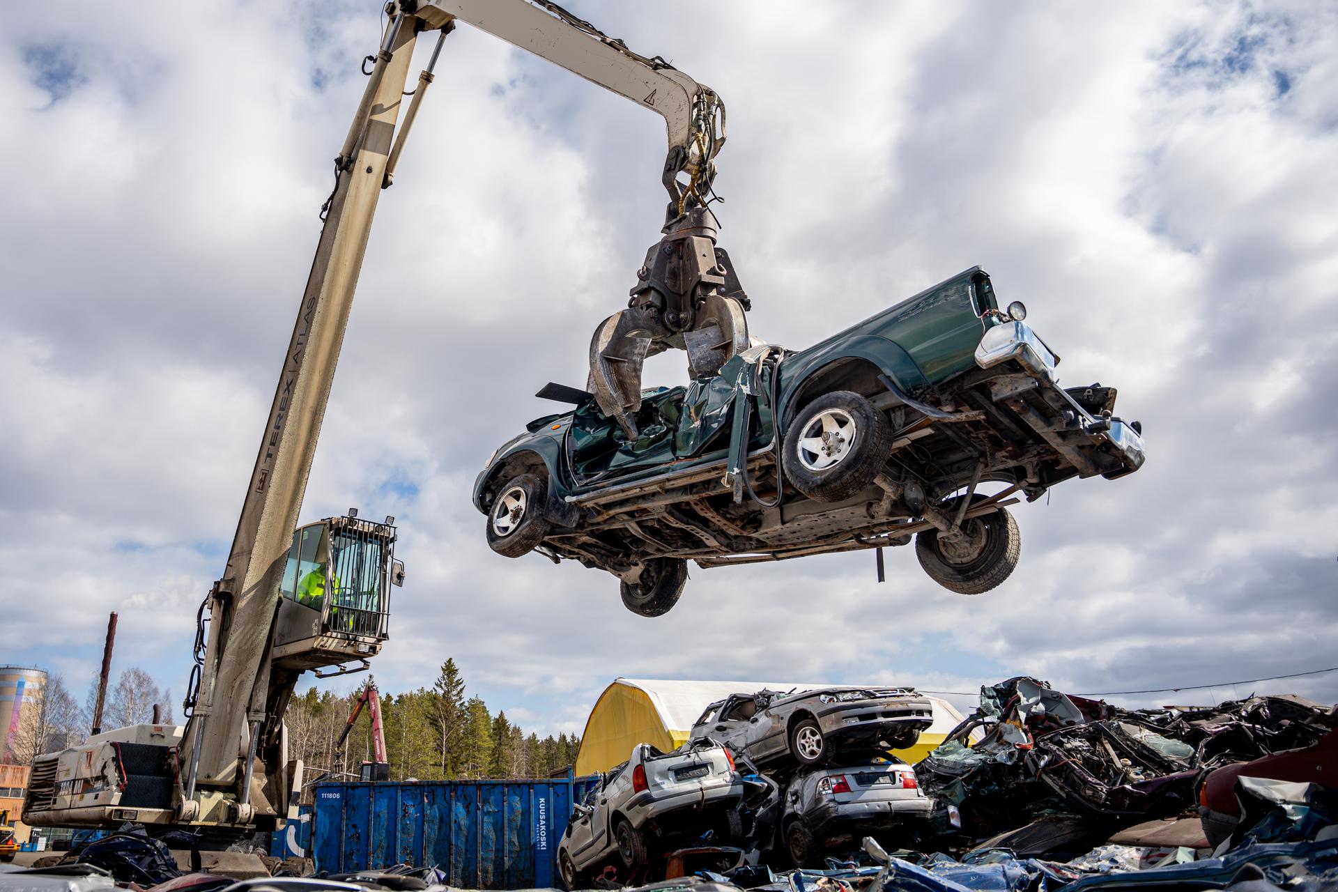 Romutuspalkkion odotetaan tuovan noin 10 000 uutta autoa Suomen liikenteeseen.