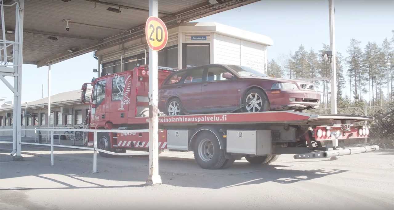Kuusakoski noutaa romuautosi veloituksetta.